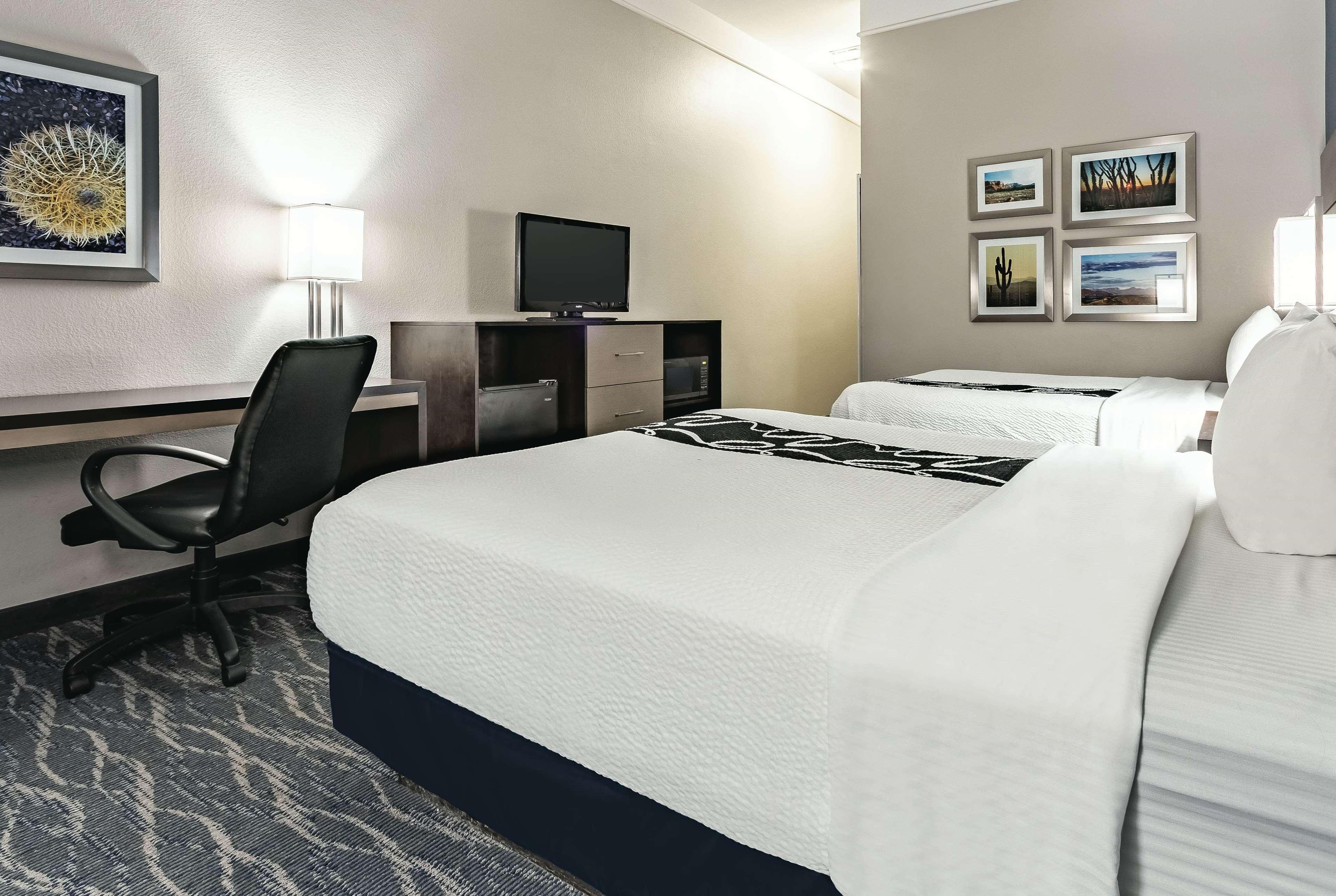 La Quinta By Wyndham Phoenix I-10 West Extérieur photo