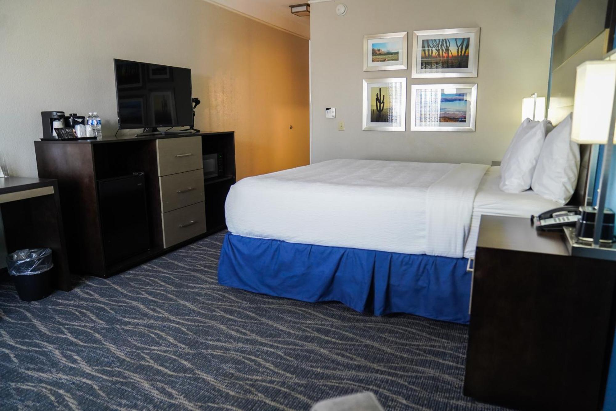 La Quinta By Wyndham Phoenix I-10 West Extérieur photo