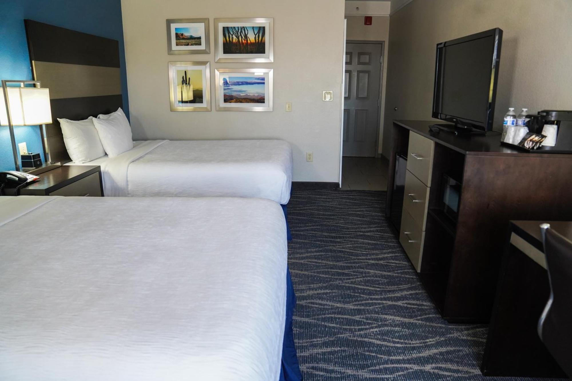 La Quinta By Wyndham Phoenix I-10 West Extérieur photo